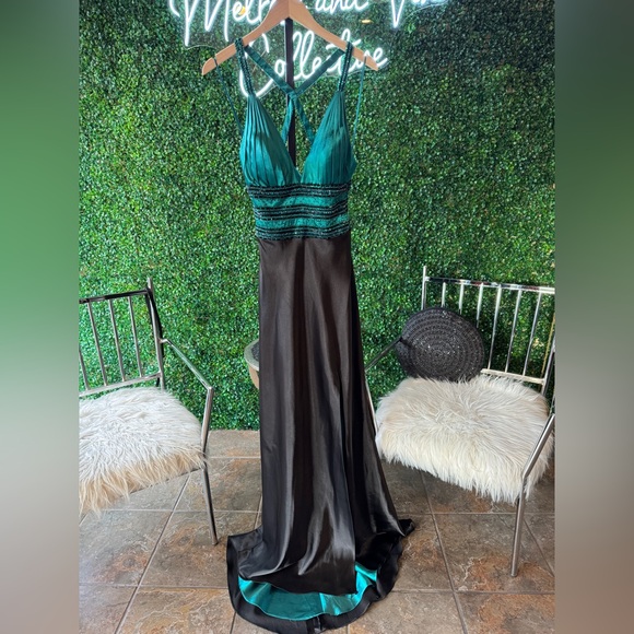 New Mori Lee Black & Teal Satin/Sequin Formal Evening Gown - Picture 4 of 16